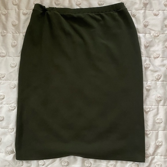 8 Large Size pencil midi skirts - Picture 3 of 9